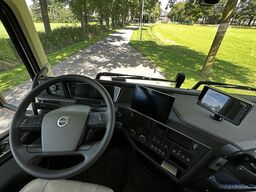 Volvo FH 540 Jong gebrukt 7 paards plus living pop-ot...