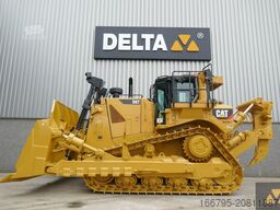 Caterpillar D8T