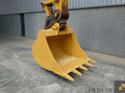 Caterpillar 320FL
