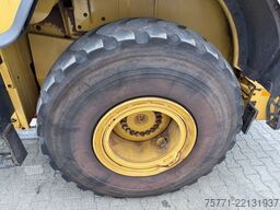 Caterpillar 962M ŁADOWARKA KOŁOWA