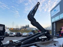 MERCEDES-BENZ Arocs 3248 8x4 Hiab 26T