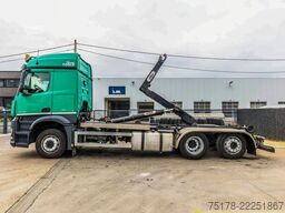 MERCEDES AROCS 2643 L