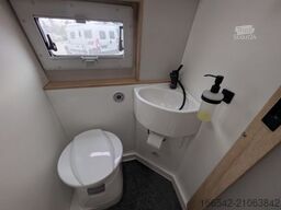 La Strada Avanti EB 180PS/Autom/Solar/Navi