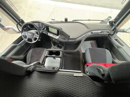DAF XF 530 FT BL Retarder Hydraulik Corner View Navi