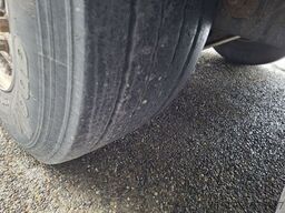 SCHWARZMÜLLER 3-Achs Schubboden Voll-Alu 91 m³ Liftachse