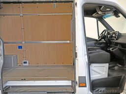 MERCEDES-BENZ Sprinter 317 CDI/36 Kasten 9G Klima Navi #T220