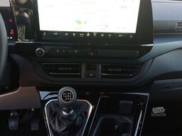 FORD Tourneo Custom Nugget Active 320 L2 VA 110 kW, 4