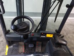 Jungheinrich EFG320