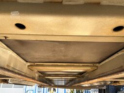 Krone Jumbo Plattform 7,82 mit Lochleiste