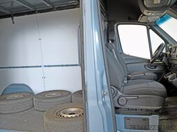 MERCEDES-BENZ Sprinter 317 CDI/36 MR 9G-Tronic Klima grau #241