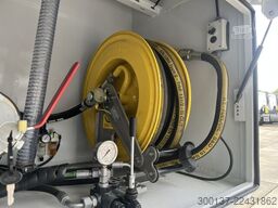Mercedes-Benz Arocs 2136 A 4x4 | Fuel Tank | STOCK | 2 units ...