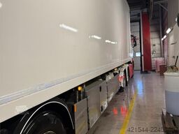Ekeri T3-K 3 axle closed semi trailer w/ full side openi