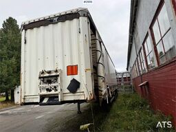 Krone Curtain-Side Trailer