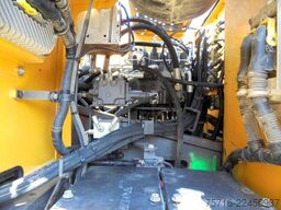 Volvo EC 220 E L
