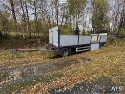 Istrail 3-axle flatbed trailer