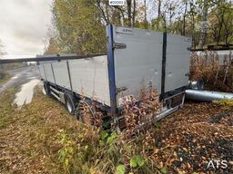 Istrail 3-axle flatbed trailer