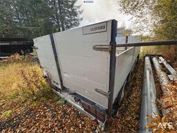 Istrail 3-axle flatbed trailer