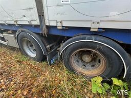 Istrail 3-axle flatbed trailer