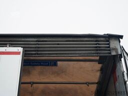 SCHMITZ CARGOBULL / FIRANKA / MEGA  / LOWDECK / DACH PODNOSZONY 