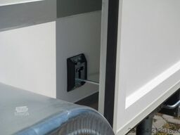 BLYSS F2030HTD Koffer 305x146x180cm 2000kg