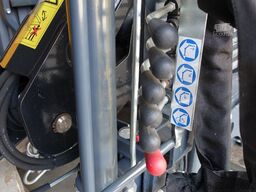 Kraw-Kop Kraw-Kop Kraw-Kop