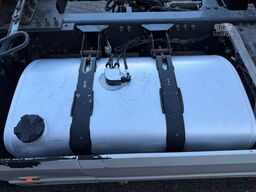 Volvo FM 330 Slaapcabine Side skirts NL Truck