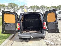 OPEL COMBO 1.5 L1 3-ZitsNavi Euro6!