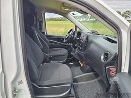 MERCEDES-BENZ VITO 111