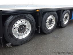 SCHMITZ CARGOBULL SKO 24/L FP 45 Carrier HE 19/Doppelst./Trennwand