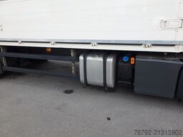 SCANIA P 280 B Getränkeko. 7,3m/Lasi/LBW/2xAHK/Vollluft