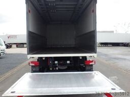 SCANIA P 280 B Getränkeko. 7,3m/Lasi/LBW/2xAHK/Vollluft