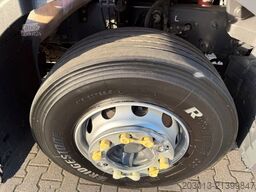 RENAULT Premium Lander Pritsche mit Kran FASSI