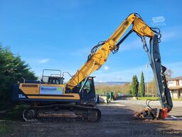 Hyundai HX330L with demolition boom, standard boom & shear