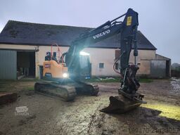 Volvo ECR145EL with Steelwrist rototilt and 2 buckets