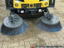 Johnston Johnston Bucher Sweeper CX 201 Kehren + Sprühen Klima