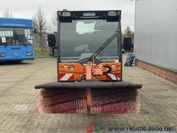 Multicar Tremo X56 Winterdienst Streuer + Besen NUR 14TKM