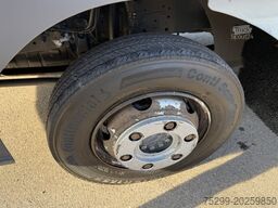 Mercedes-Benz Atego 818 Koffer mit HB / Swiss-Vehicle