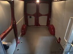 Mercedes-Benz SPRINTER 211 L2H1 AHK RÜFA KLAPPSITZ RECHTS