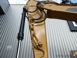 Caterpillar 330FL