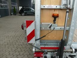 MÜLLER-MITTELTAL 3-Achs Plateau, luftgefedert, hydr. Rampen