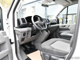 VOLKSWAGEN Crafter Bus/Kombi 35 FWD L2H2 Behindertengerecht