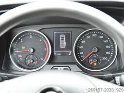 VOLKSWAGEN Crafter Bus/Kombi 35 FWD L2H2 Behindertengerecht