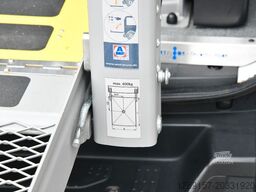 VOLKSWAGEN Crafter Bus/Kombi 35 FWD L2H2 Behindertengerecht