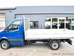 VOLKSWAGEN Crafter Dreiseitenkipper 35 mittel L2 RWD