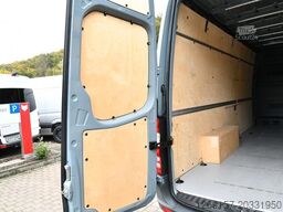 MERCEDES-BENZ Sprinter Kasten 319 CDI 4X4 L3H2 Schwingsitze
