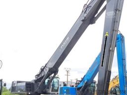 Terex-Fuchs MHL 380 material handling excavator