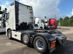 Volvo FH 6X2,twin Steer Globetrotter NL truck ,TOP
