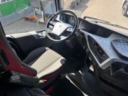 Volvo FH 6X2,twin Steer Globetrotter NL truck ,TOP