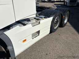 Volvo FH 6X2,twin Steer Globetrotter NL truck ,TOP