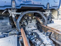 Mercedes-Benz ACTROS 2548